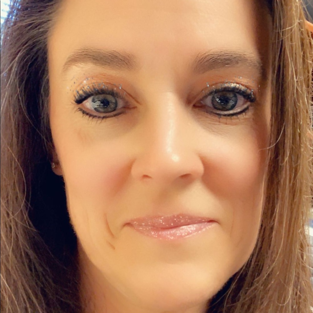 Meet your Posher, Clare